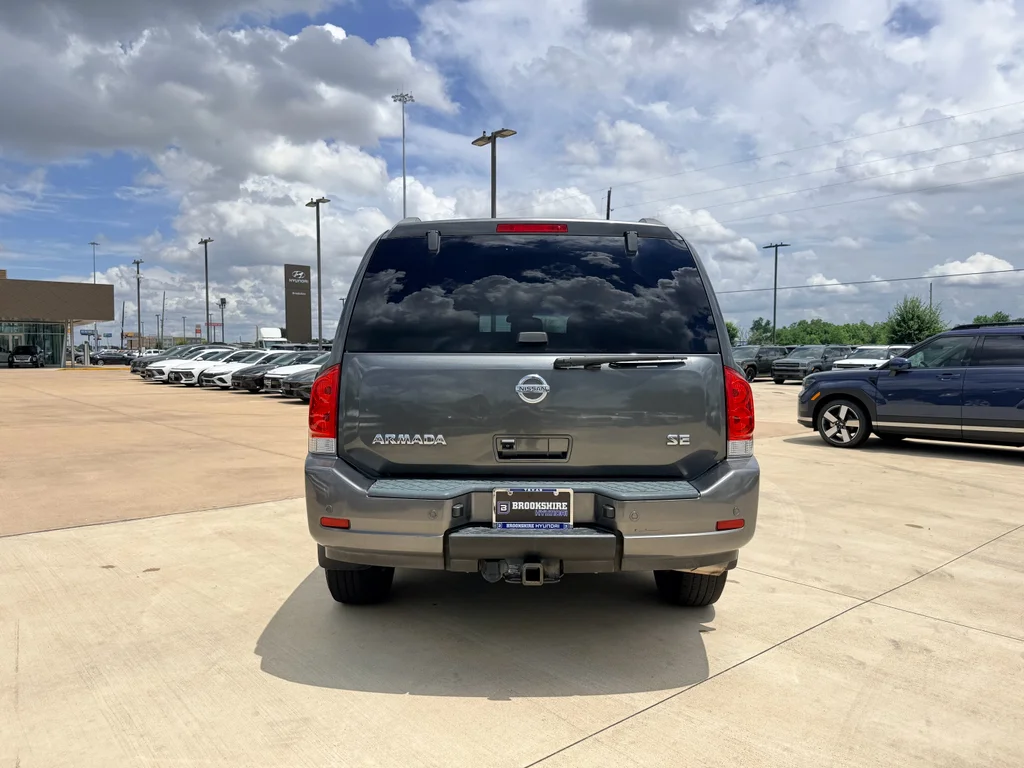 Used 2010 Smoke Nissan SE image 7