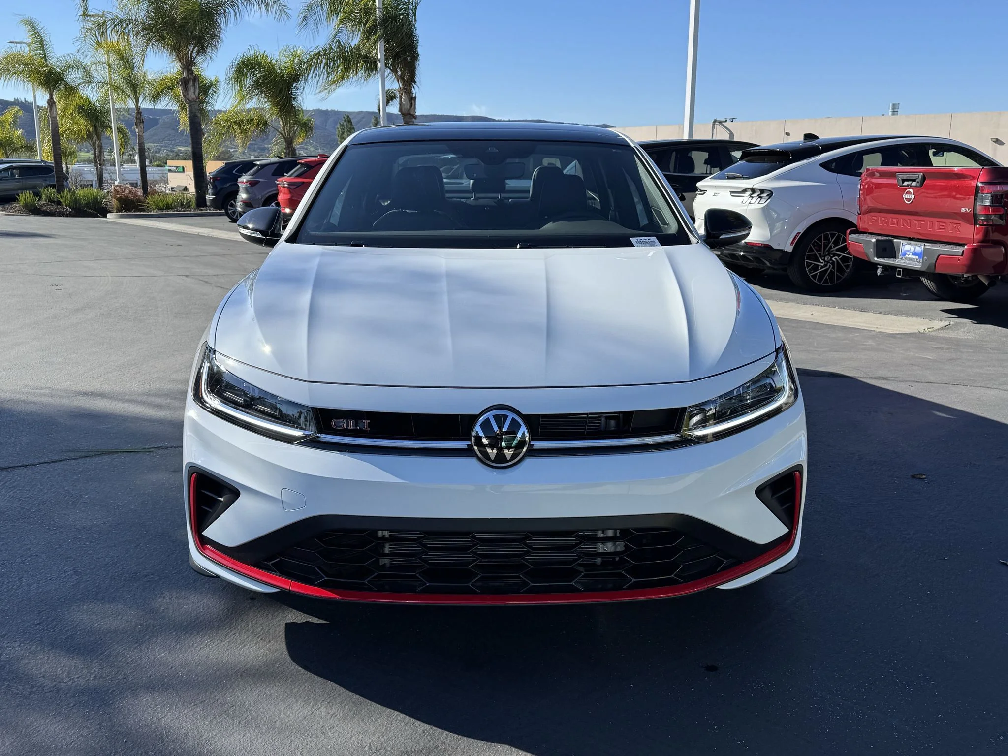 New 2026 Pure White w/Deep Black Roof Volkswagen Autobahn image 4