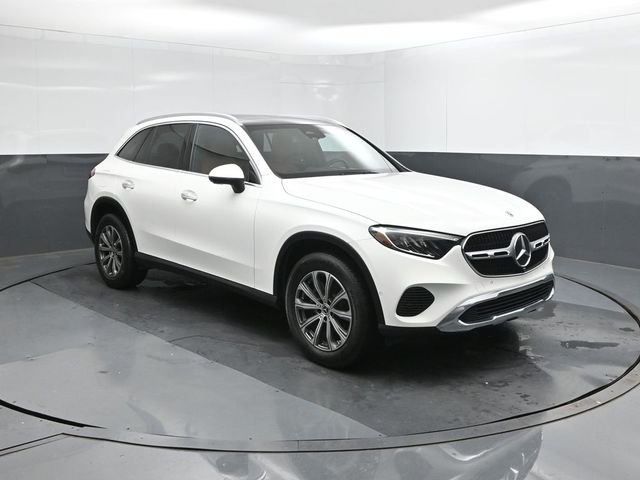 Used 2024 White Mercedes-Benz GLC 300 image 26