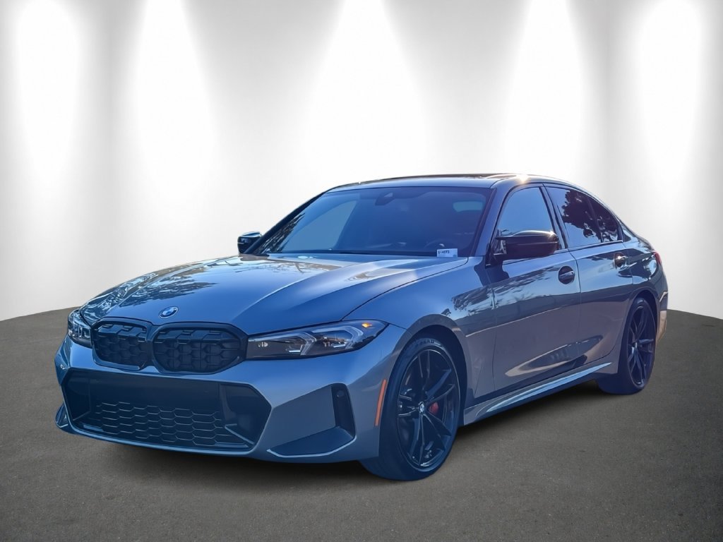 2023 BMW 3 Series photo 3