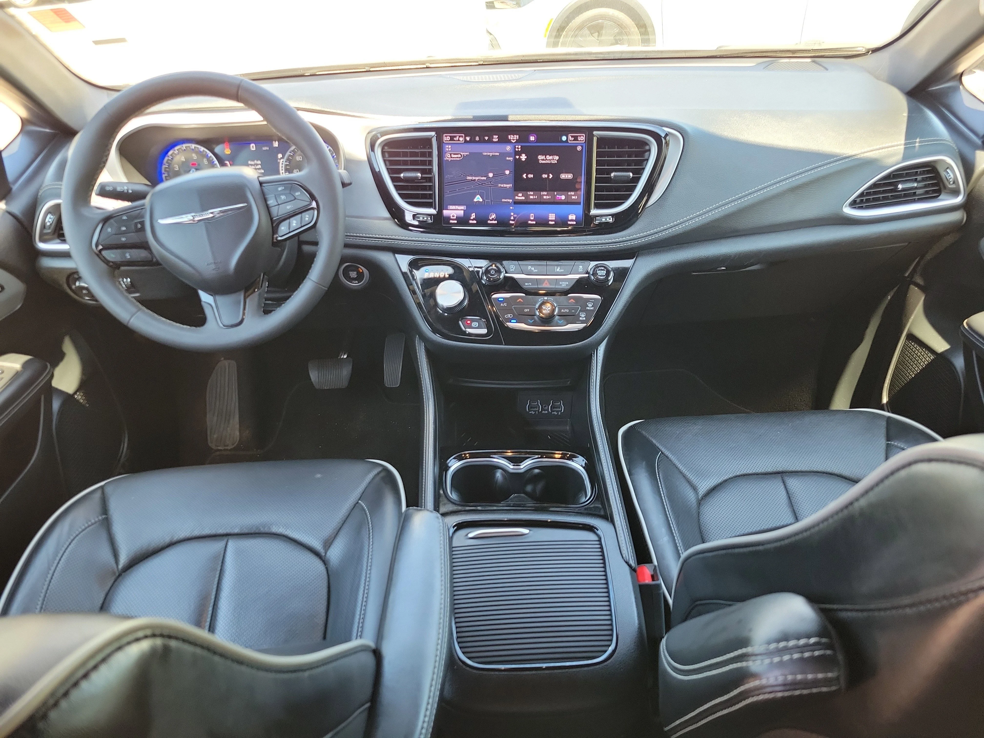 2025 Chrysler Pacifica Limited - Photo 13