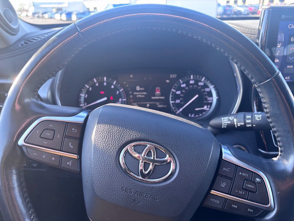 Used 2021 Celestial Silver Metallic Toyota Platinum image 12