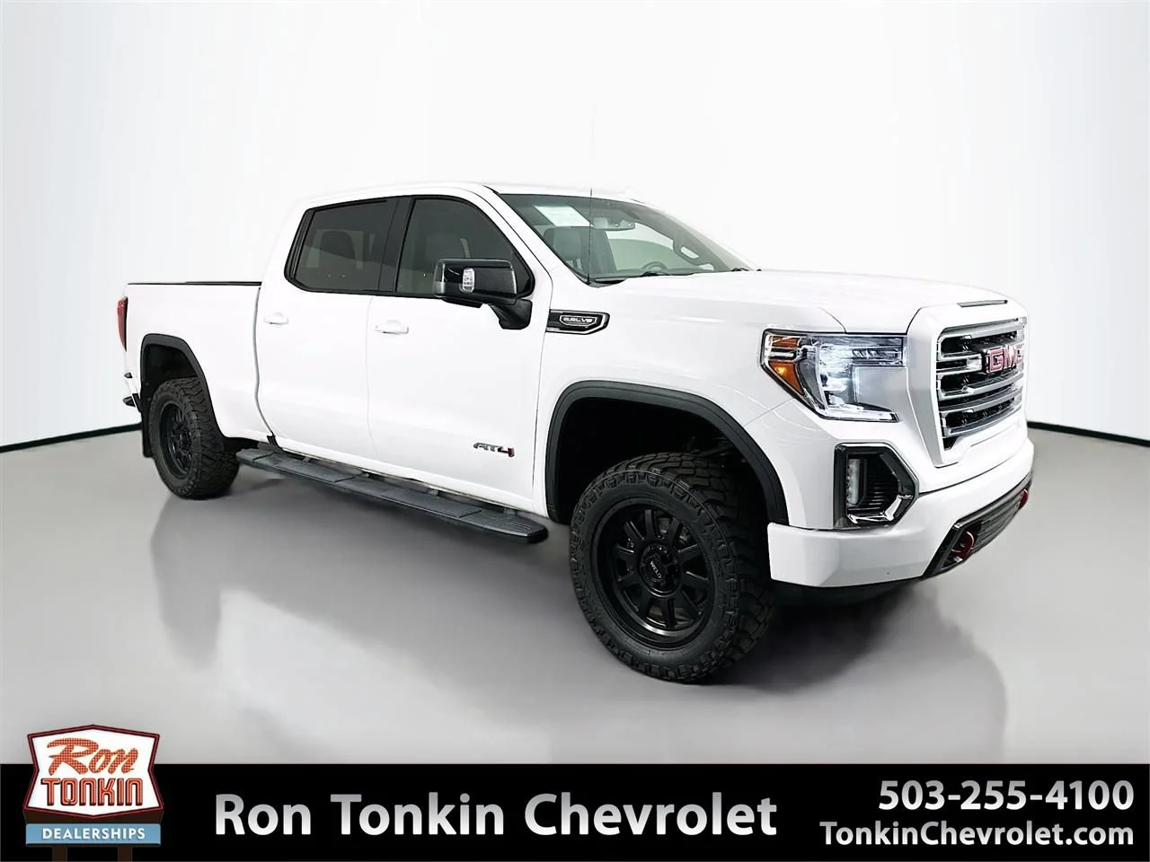 2020 GMC Sierra AT4 4WD Crew Cab Short Box's photo