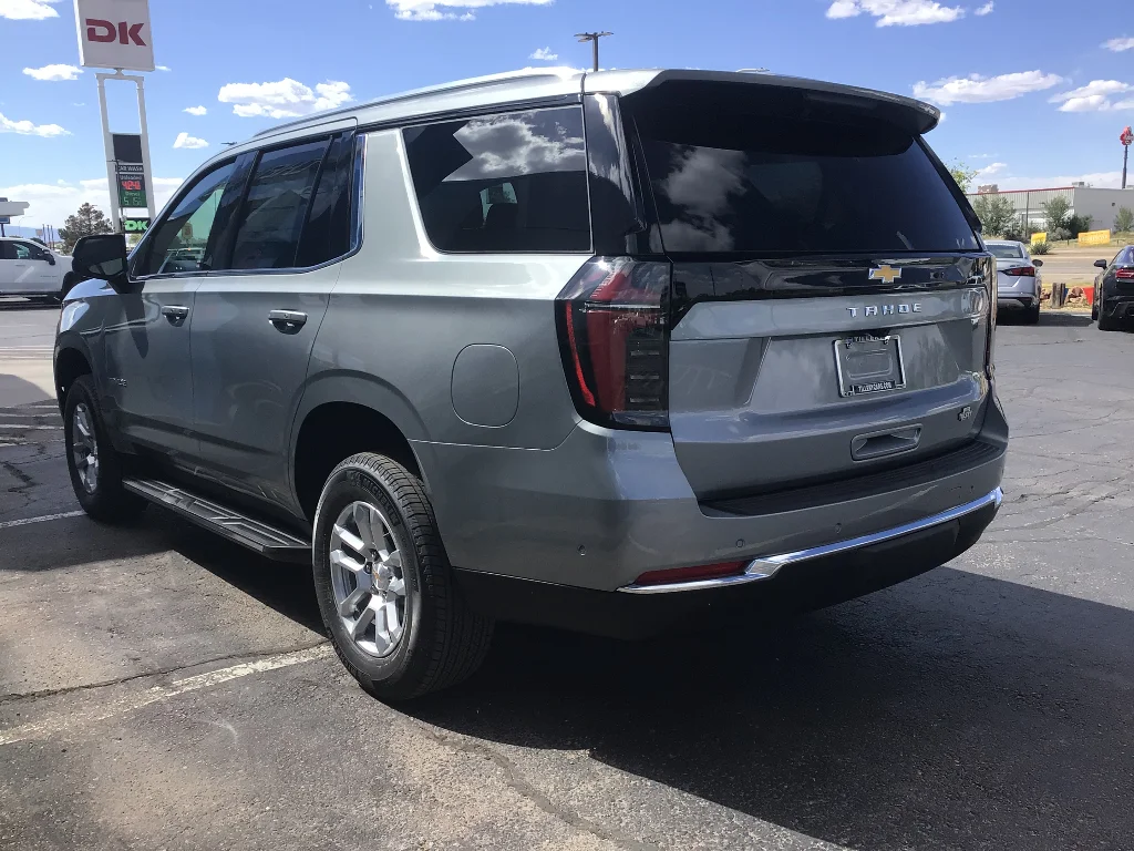 2026 Chevrolet Tahoe LS - Photo 4