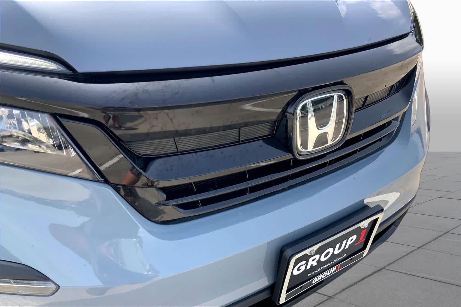 Used 2022 Sonic Gray Pearl Honda Special Edition image 29