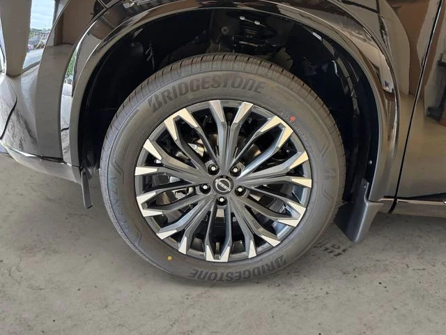 New 2026 Black Nissan Platinum image 15