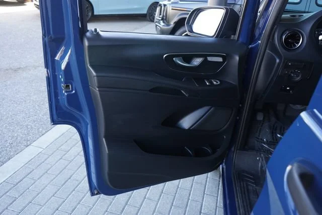 Used 2023  Mercedes-Benz 447 (VS20) image 30