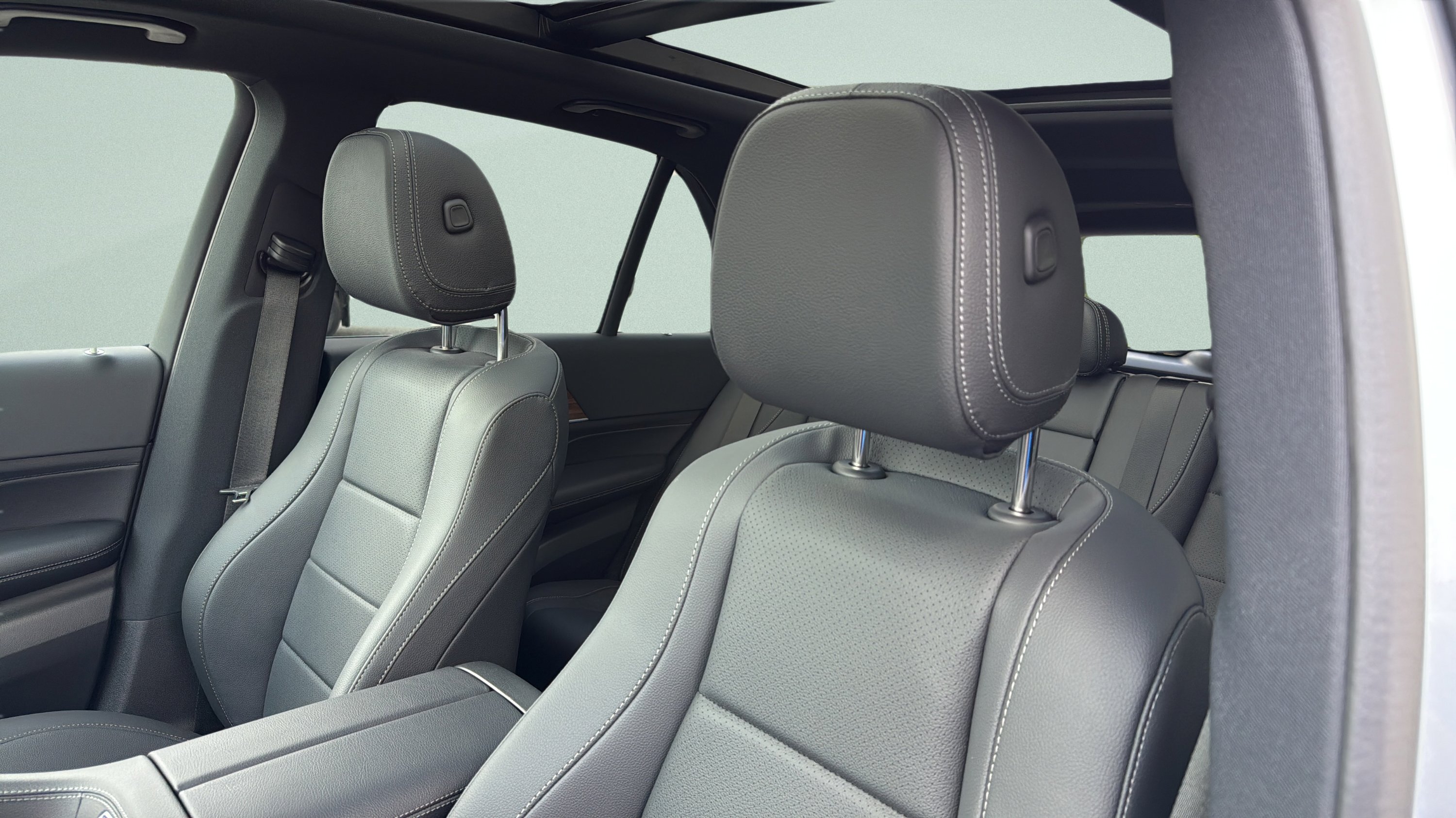 New 2026 Cirrus Silver Metallic Mercedes-Benz GLE 350 image 17