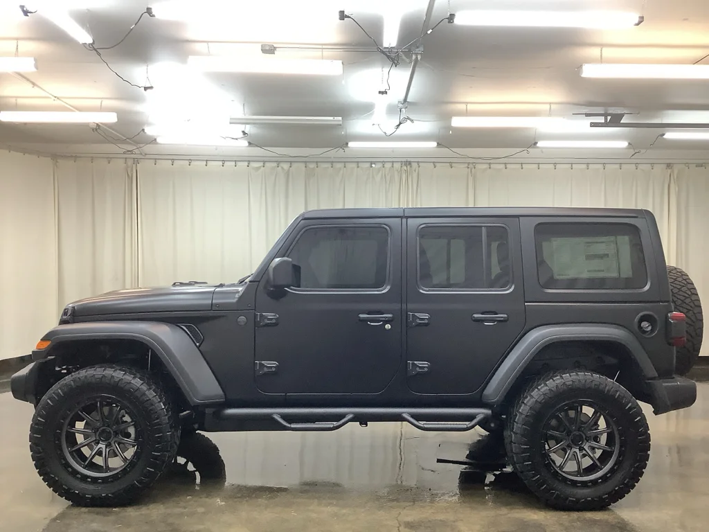 New 2026 Anvil Clear-Coat Exterior Paint Jeep Sport S image 10