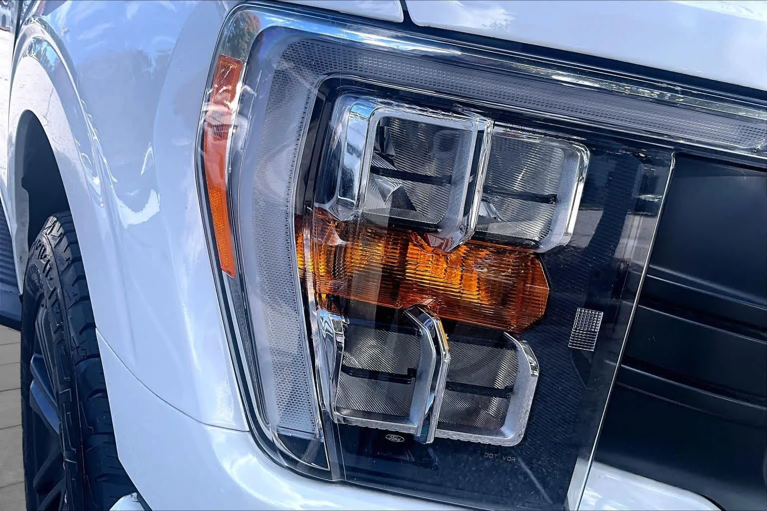 Used 2022 Oxford White Ford XLT image 28