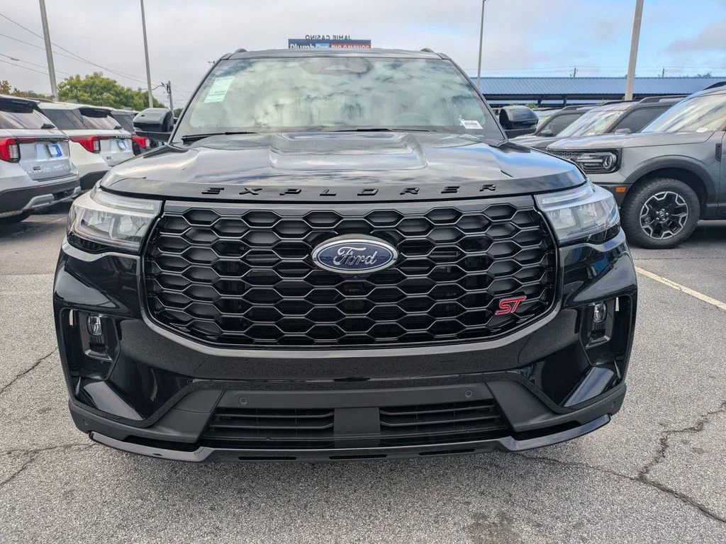 New 2026 Agate Black Metallic Ford ST image 9