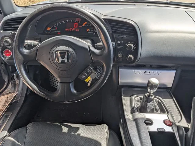 Used 2005 Sebring Silver Metallic Honda Base image 10