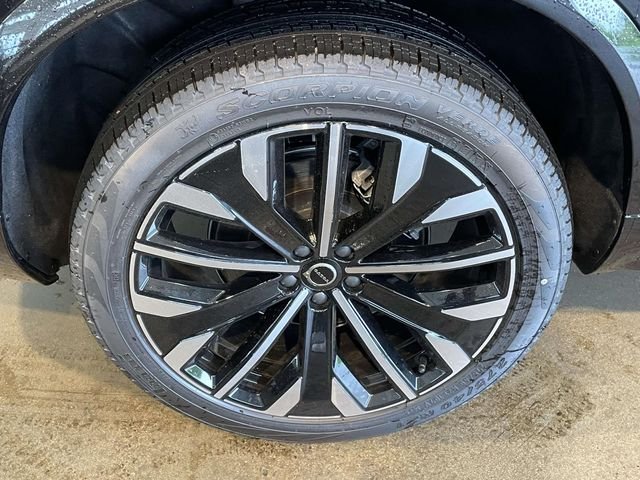 2026 Volvo XC90 Plus - Photo 10