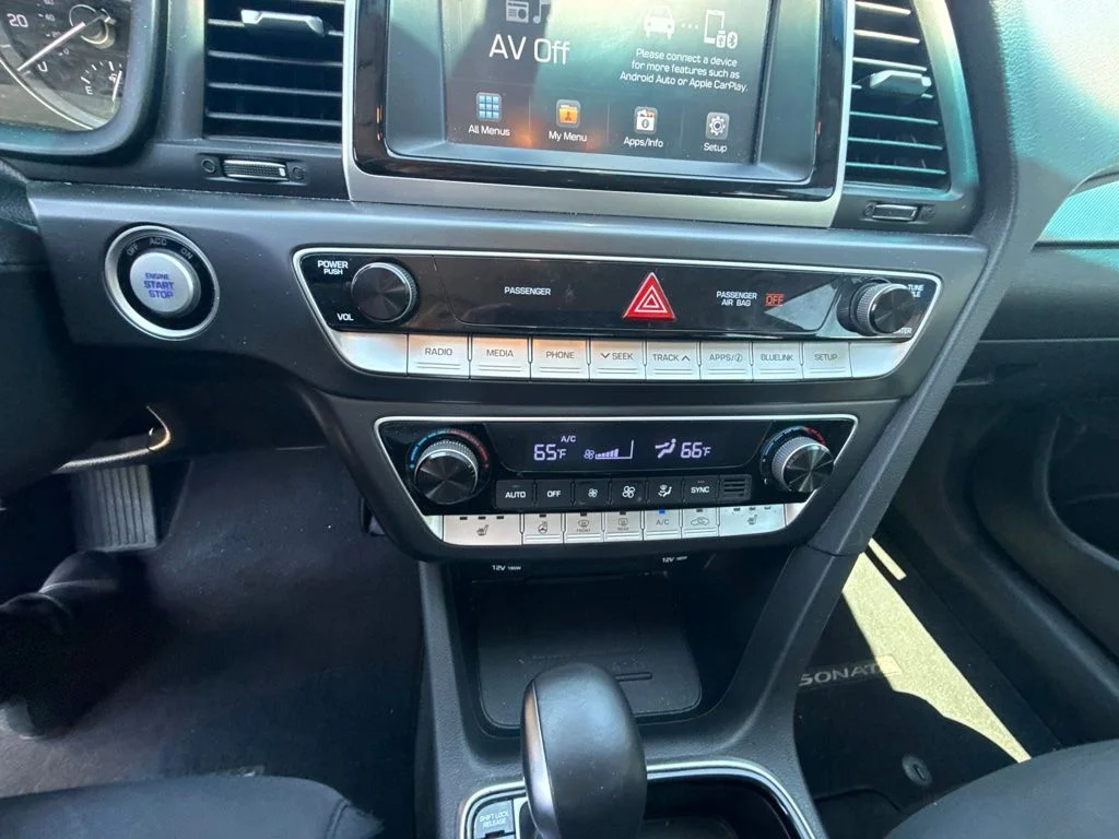 Used 2019 Gray Hyundai SEL image 21