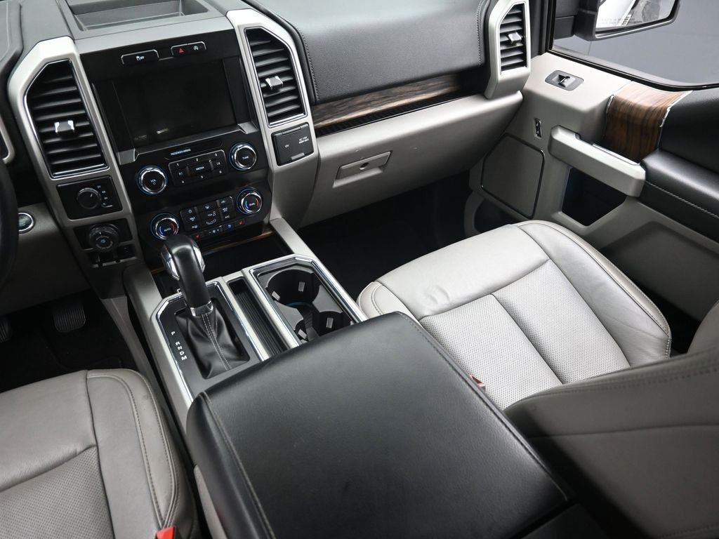 Used 2019 White Ford Lariat image 14