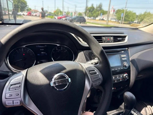 Used 2016 White Nissan S image 19