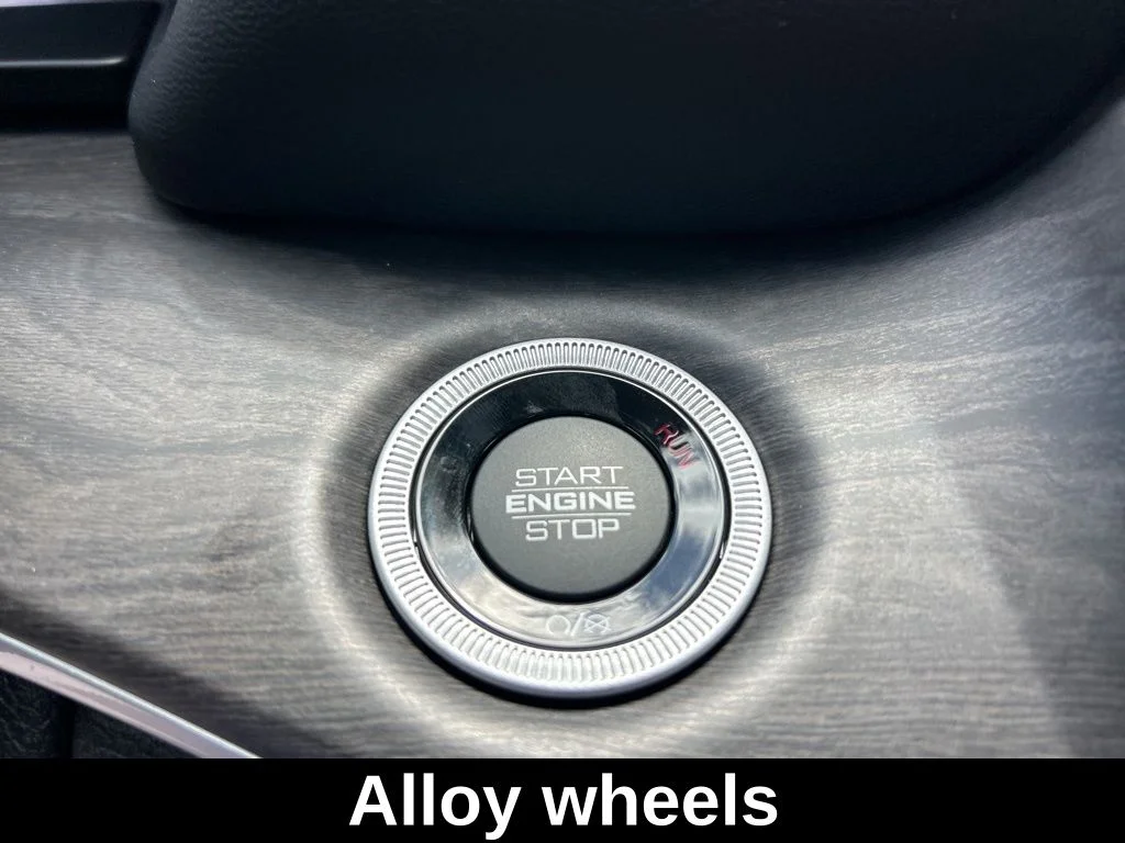 Used 2024 Silver Jeep Limited image 42