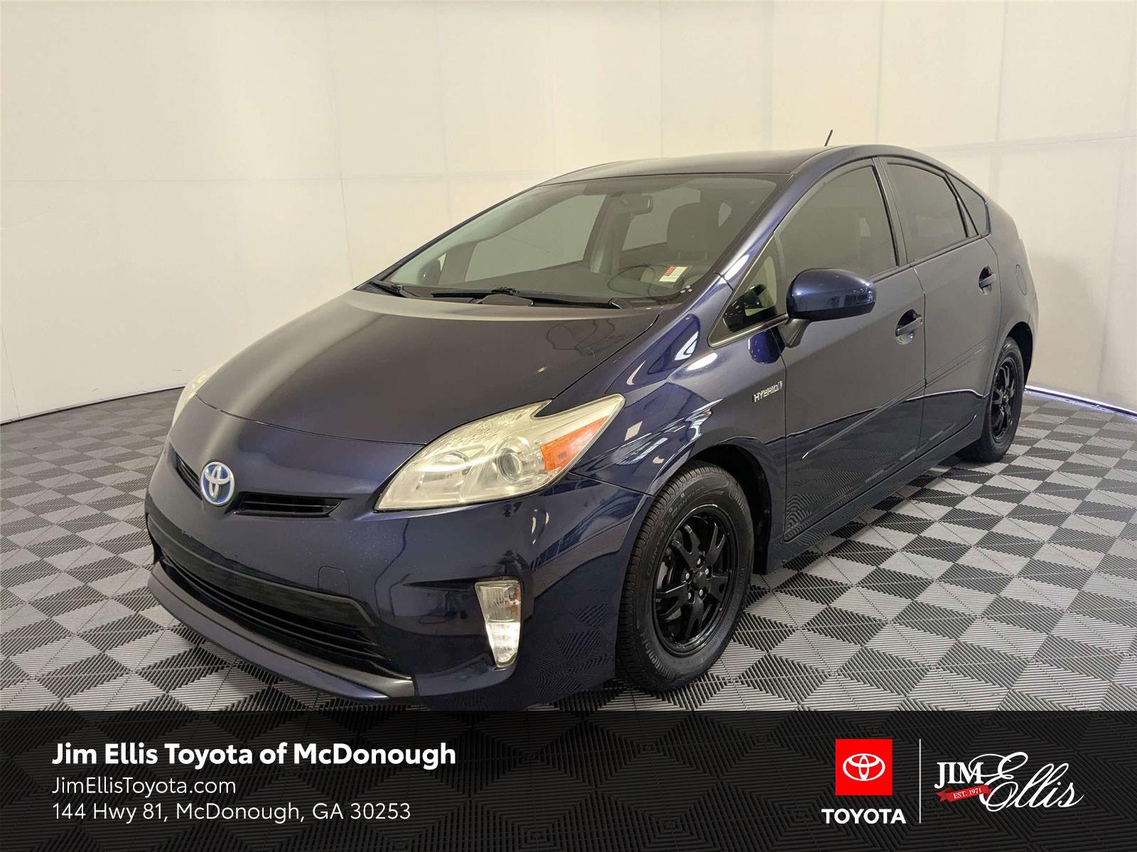 2013 Toyota Prius Two's photo