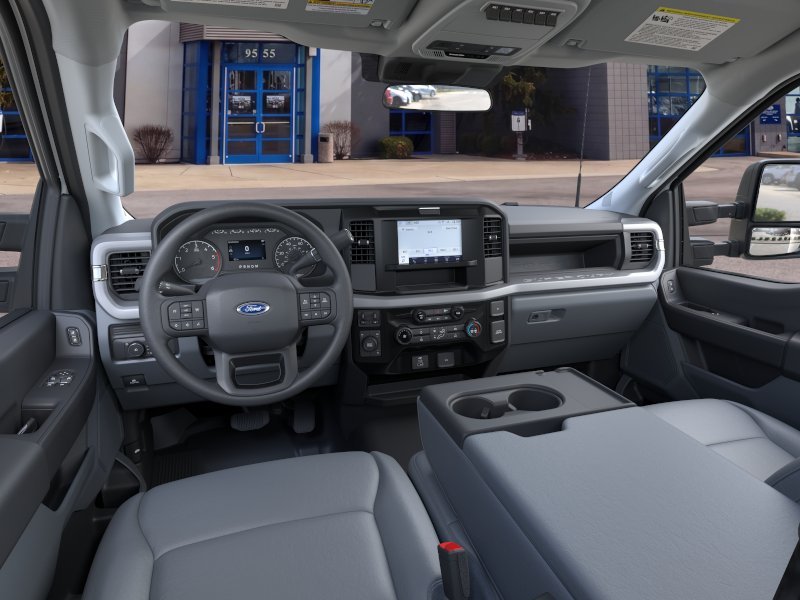 2025 Ford F-350 Super Duty Chassis Cab XL - Photo 9