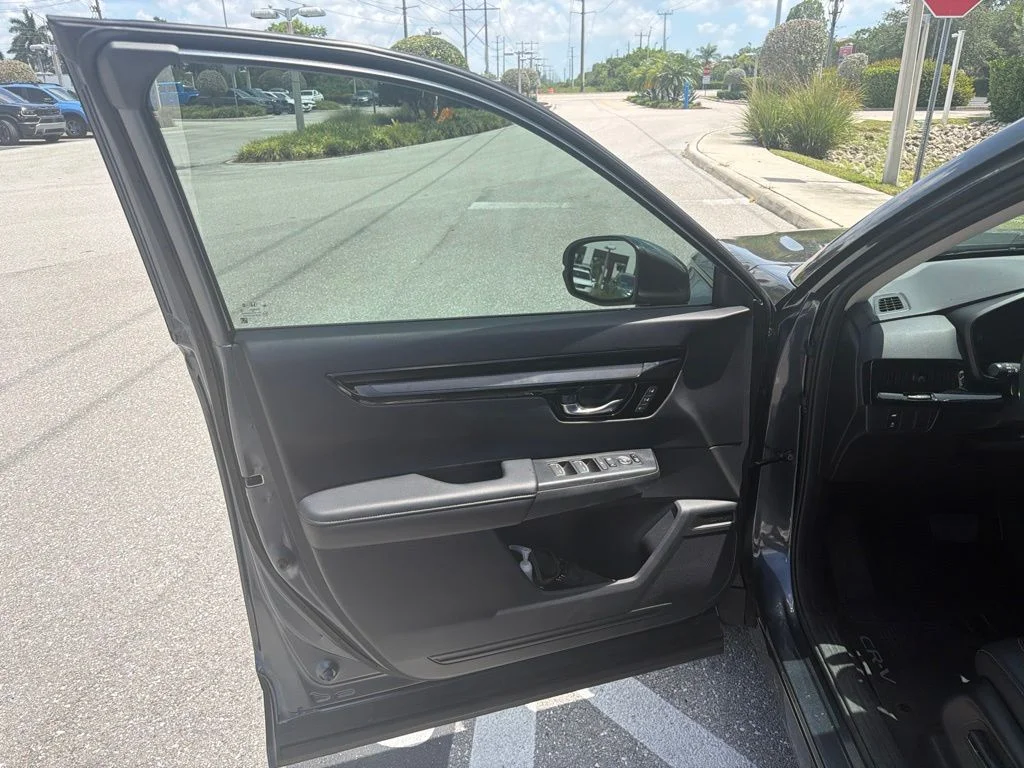 Certified Used 2024  Honda EX-L image 13