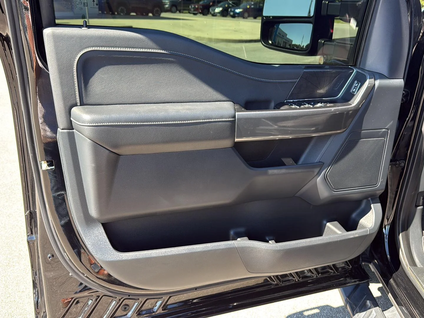 Used 2022 Agate Black Ford XLT image 19