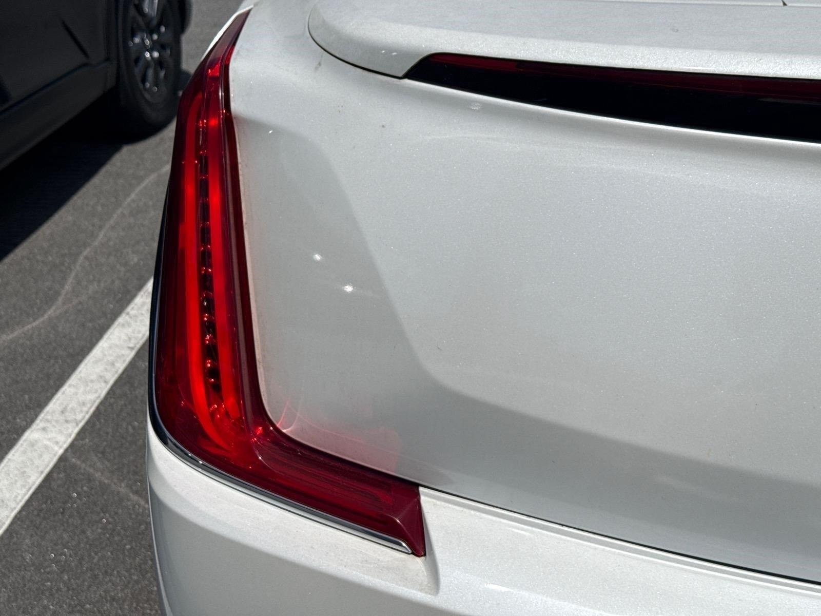 Used 2019 Crystal White Tricoat Cadillac Luxury image 13