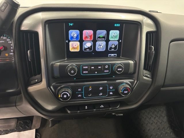 Used 2018 Silver Chevrolet LT image 21