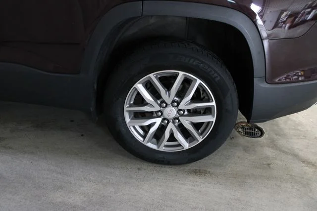 Used 2017 Red GMC SLE-2 image 35