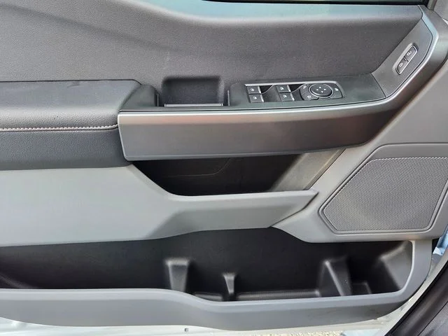 New 2026 Oxford White Ford F-350® XL image 27