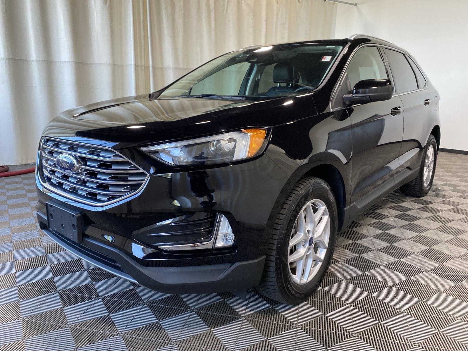 Used 2022 Agate Black Ford SEL image 3