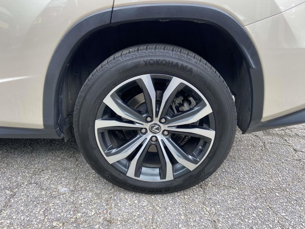 Used 2019 Beige Lexus 350 image 9