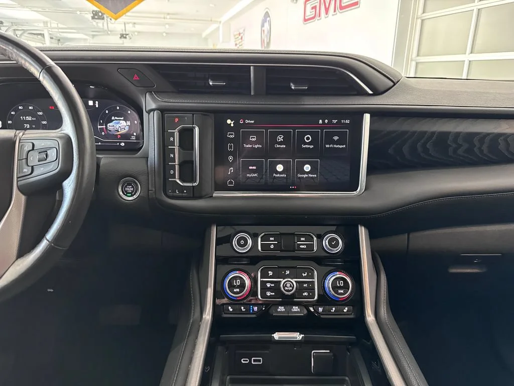 Used 2022 Onyx Black GMC Denali image 20