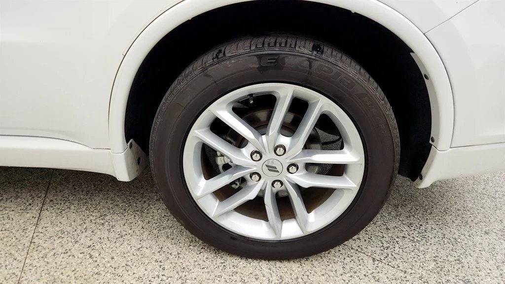 Used 2024 White Knuckle Clearcoat Dodge R/T Plus AWD w/ 5.7L V8 HEMI image 9