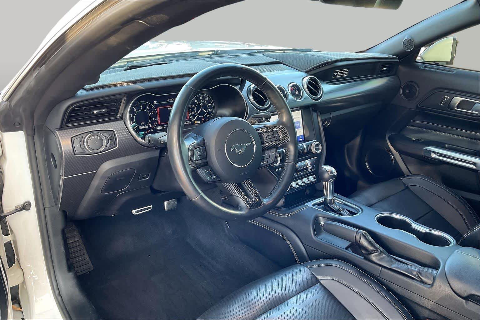 Used 2020 Oxford White Ford GT Premium image 17