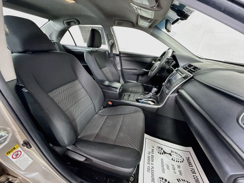 Used 2015 Creme Brulee Mica Toyota LE image 25