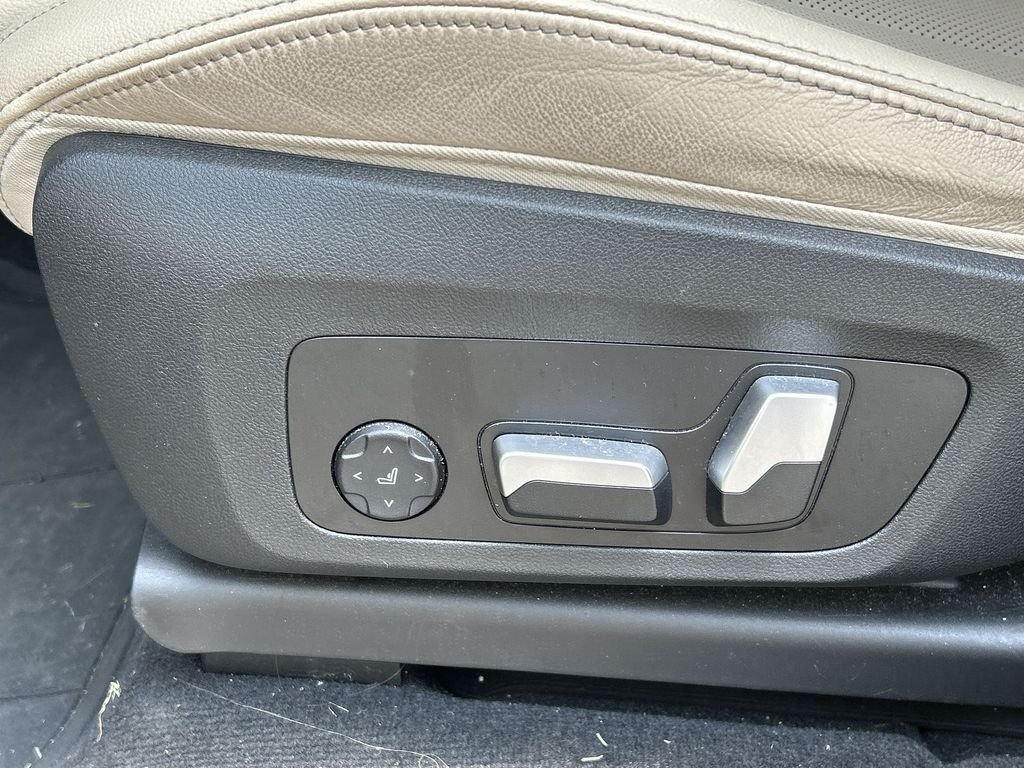 Certified Used 2023 Gray BMW xDrive30i image 12