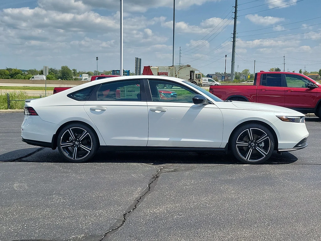 New 2026 Platinum White Pearl Honda Sport image 19