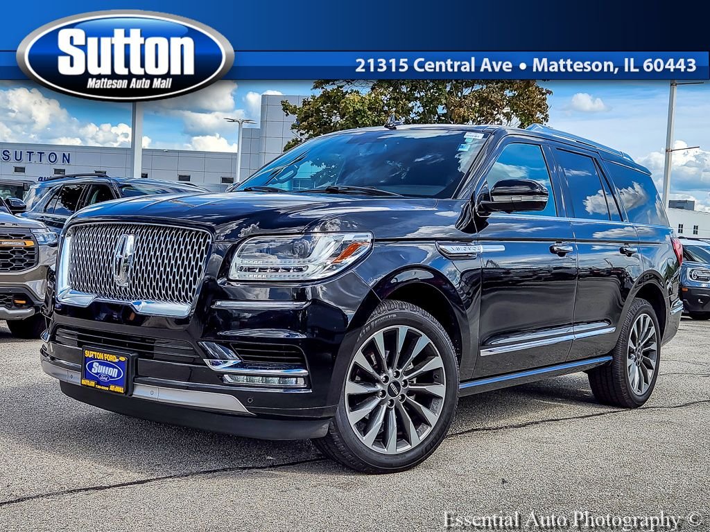 Used 2018 Velvet Lincoln Select image 1