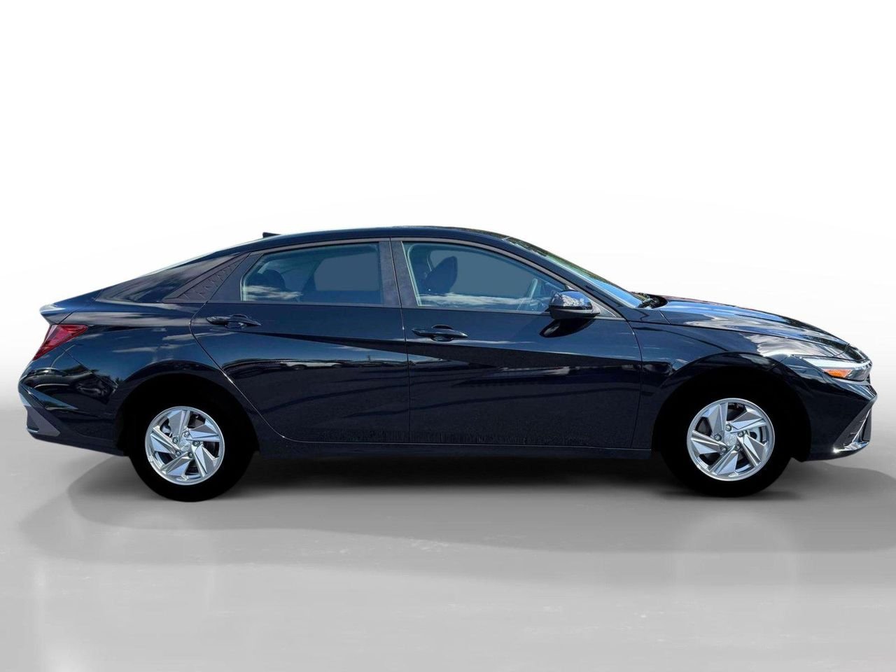 New 2026 Abyss Black Hyundai SE image 28