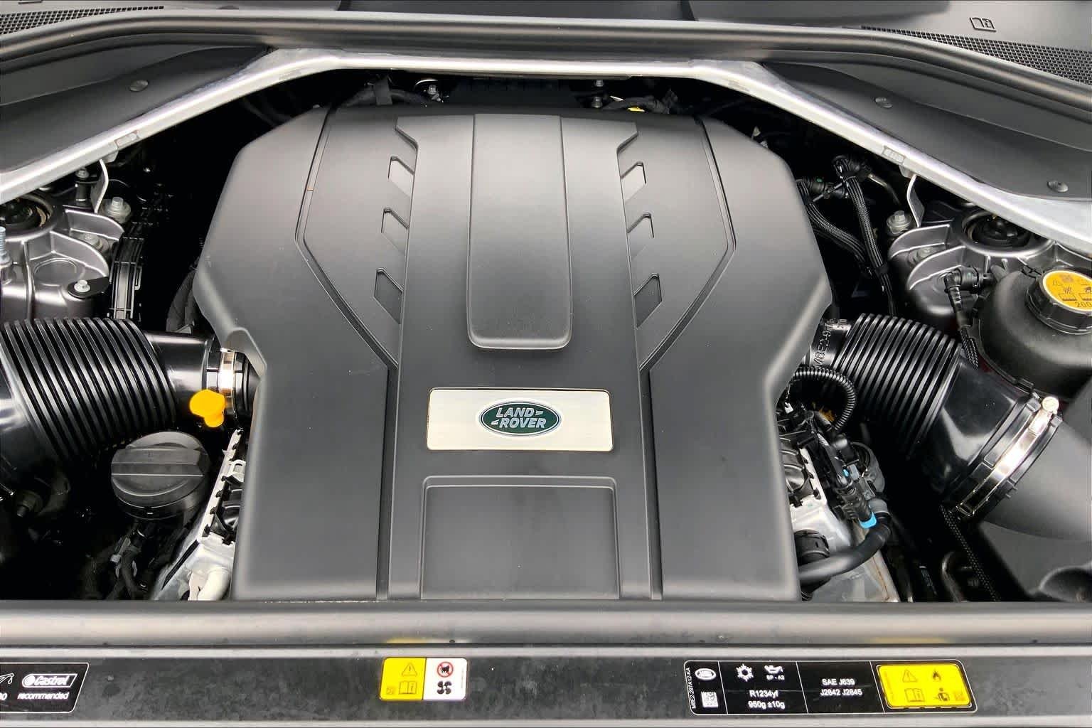 Used 2023 Eiger Grey Metallic Land Rover SE image 31