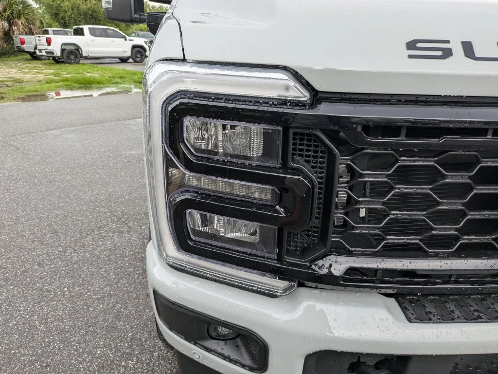 New 2026 Avalanche Ford F-250® Lariat® image 9