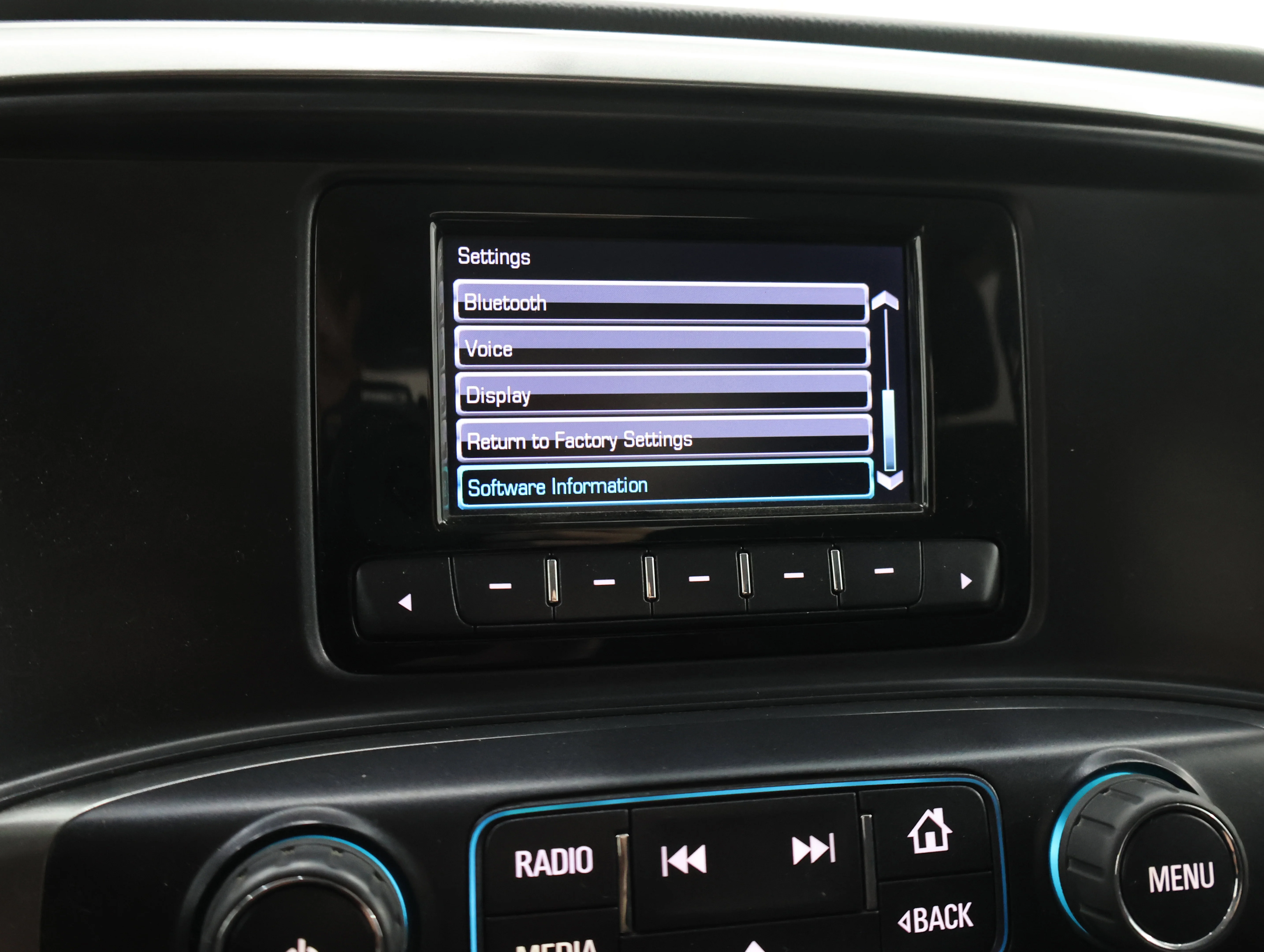 Used 2015 Summit White Chevrolet LT image 45