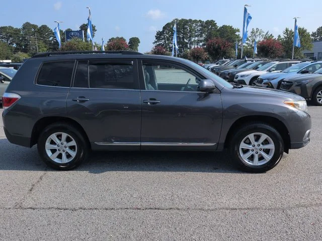 Used 2013 Toyota Highlander Base with VIN 5TDBK3EH4DS178872 for sale in Winterville, NC