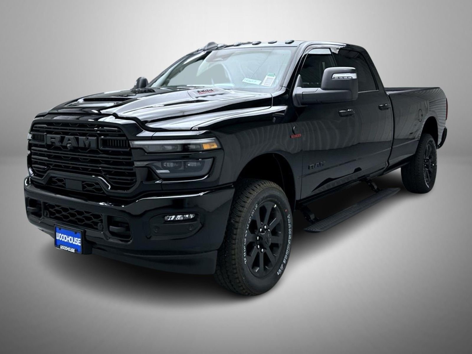 New 2026 Diamond Black Crystal Pearl-Coat Exterior Paint RAM Laramie image 1