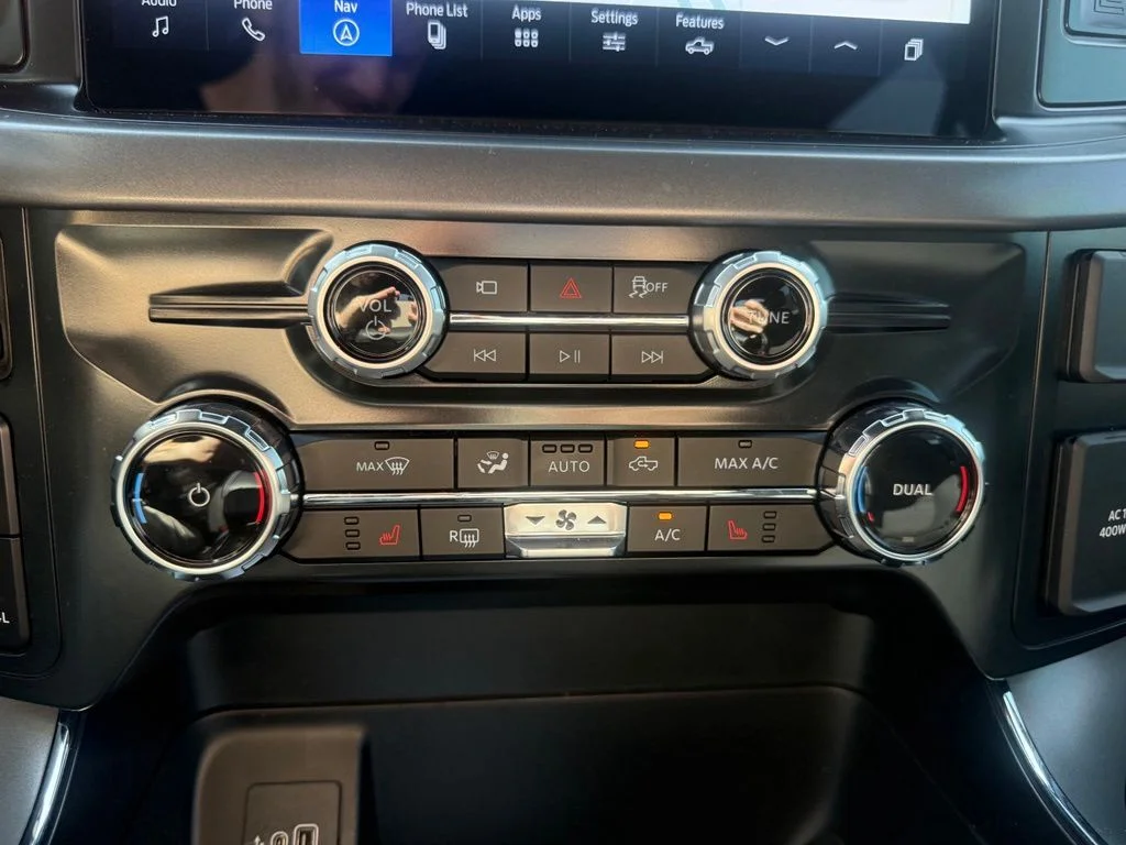 New 2026 Agate Black Metallic Ford XLT image 26