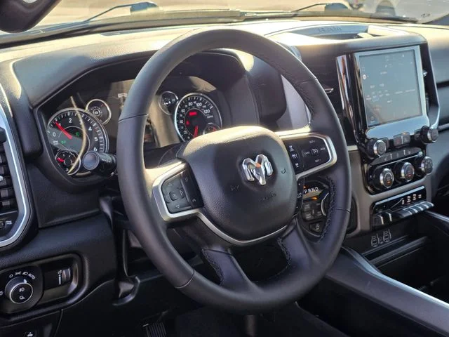 Used 2025 White Ram Big Horn/Lone Star image 14