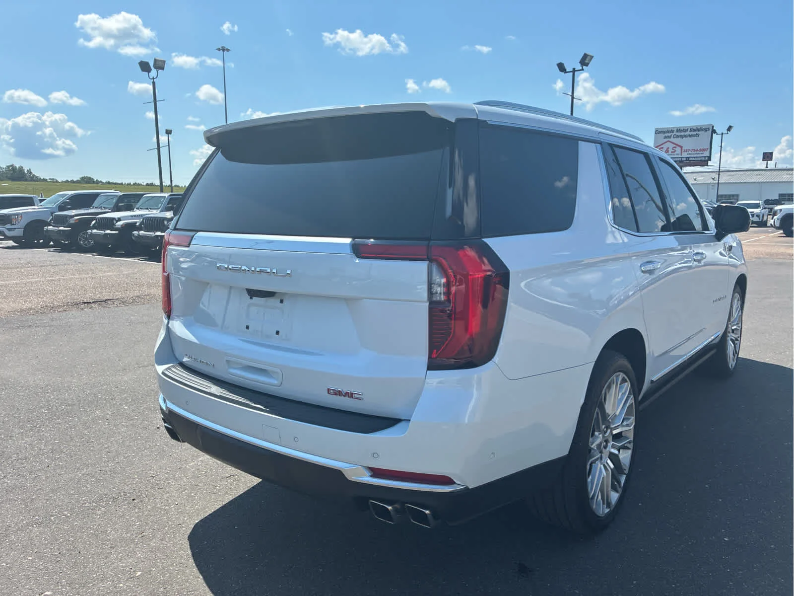 Used 2026 Glacier White Tricoat GMC Denali image 6
