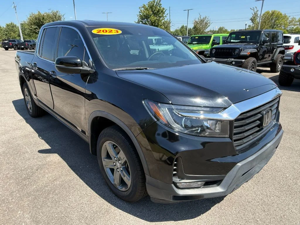Used 2023 Modern Steel Metallic Honda RTL image 14