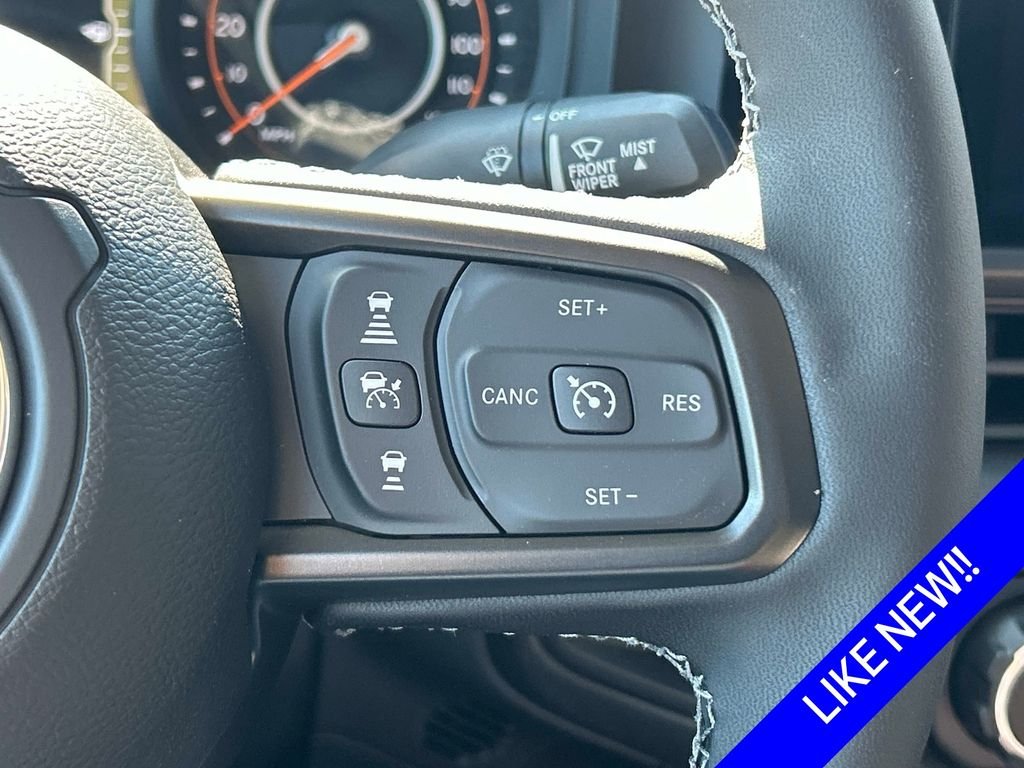 Used 2025 Red Jeep Sport S image 18