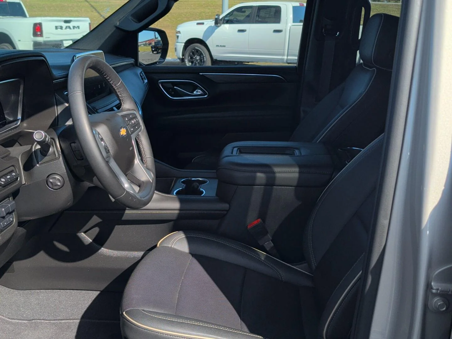 Used 2024 Empire Beige Metallic Chevrolet Premier image 9
